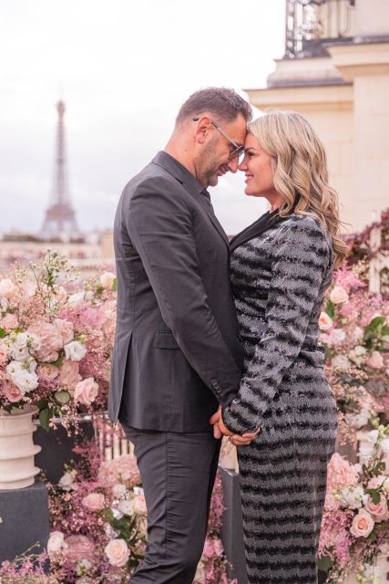Marriage Proposal in Paris + Photographer 1h-Proposal Agency - Butlers Role