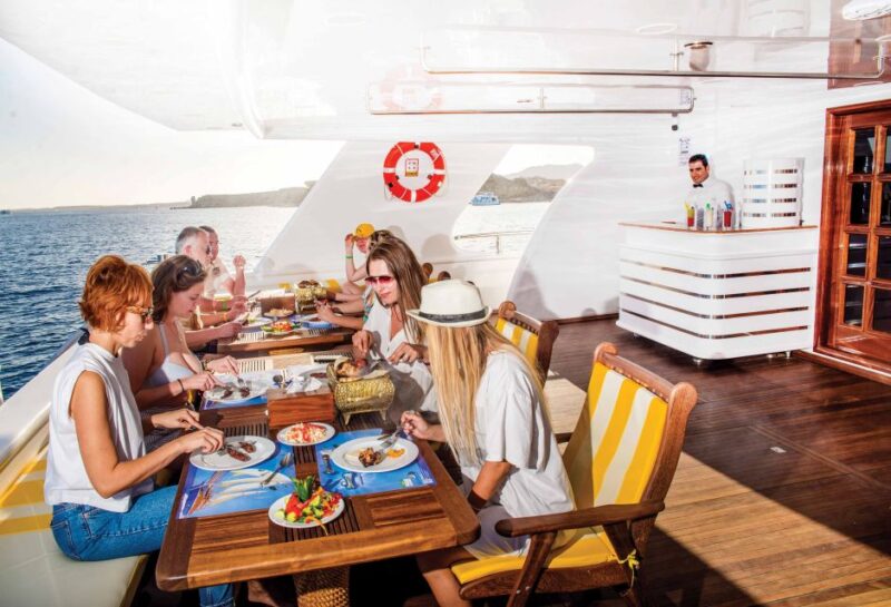 Marsa Alam: Elite Vip Turtle Bay Snorkeling With BBQ Lunch - Detailed Itinerary and Schedule