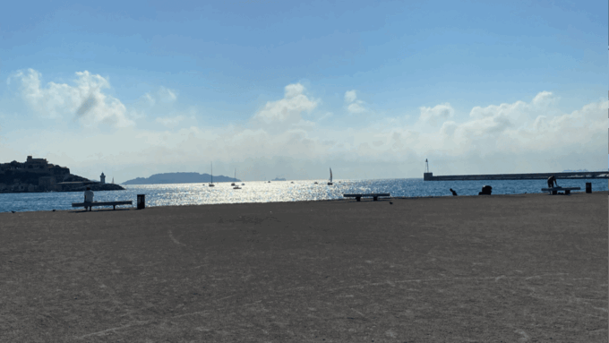 Marseille and Aix-En-Provence: Culture, History and Art of Living - Taking in the Local Artistry and Flavors