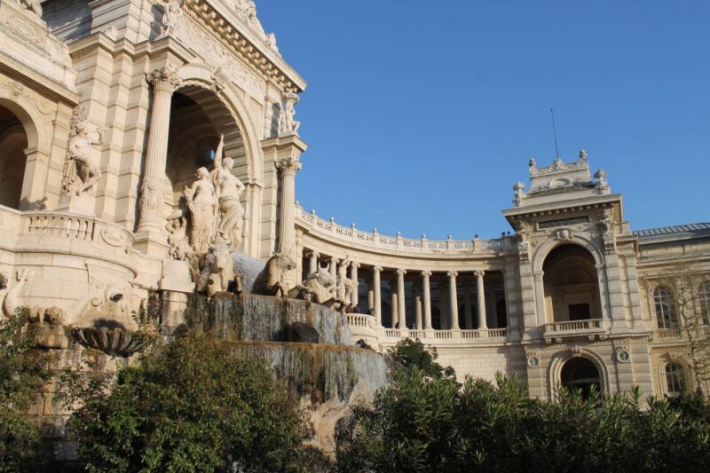 Marseille: Bachelorette Party Outdoor Smartphone Game - Explore Marseilles Center