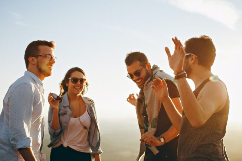 Marseille: Bachelorette Party Outdoor Smartphone Game - Photographic Poses