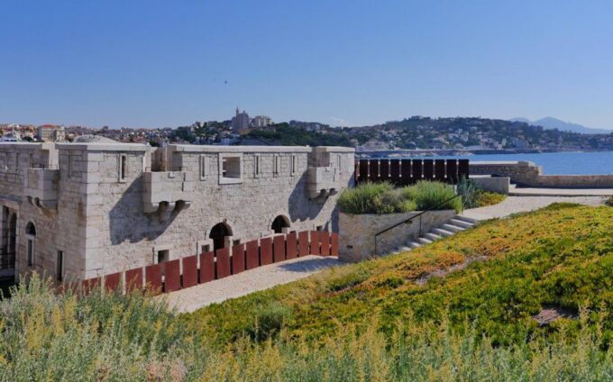 Marseille: Boat Tour With Stop on the Frioul Islands - Included in the Tour