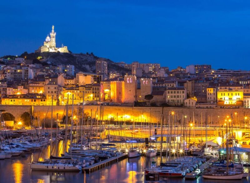 Marseille: Christmas Markets Festive Digital Game - Immersive Digital Game Experience