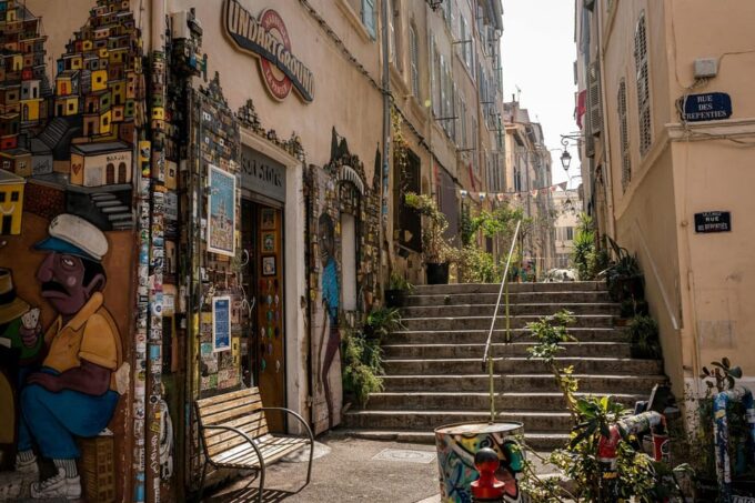 Marseille: Cosquer Cave Ticket & Panier District Audio Tour - Enhancing Your Marseille Experience