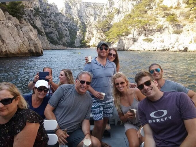 Marseille: Day Boat Ride in the Calanques With Wine Tasting - Meeting Point and Getting There