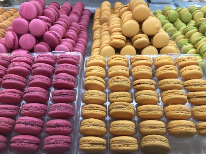 Marseille French Pastries and Chocolate Tour - Exploring Gourmet Stores and Cafés