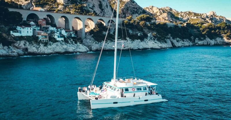 Marseille: Frioul Archipelago Catamaran Cruise With Lunch - Itinerary and Experience