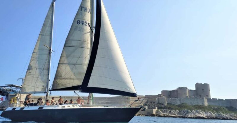 Marseille: Frioul Calanques Sailing Day Trip With Swimming - Key Points