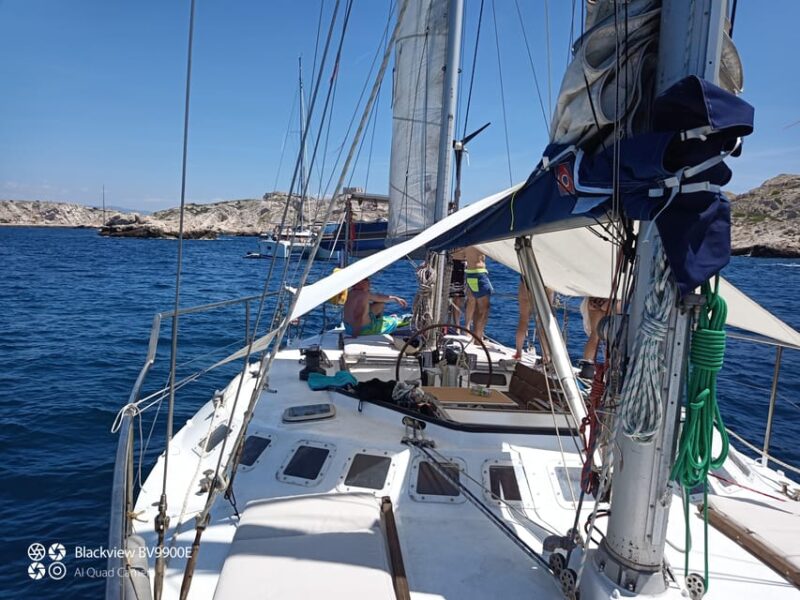 Marseille: Frioul Calanques Sailing Day Trip With Swimming - Customer Feedback