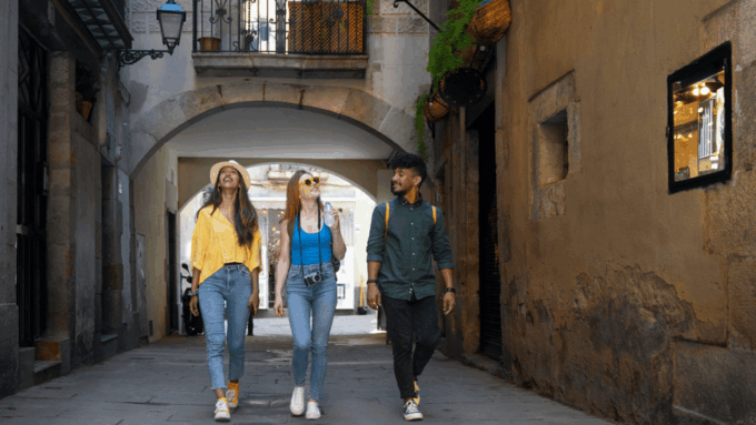 Marseille Gourmet Food Walking Tour : Taste Maritime Culture - Frequently Asked Questions