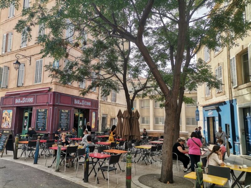 Marseille: Guided Pétanque Game With Local Aperitif - Duration and Languages