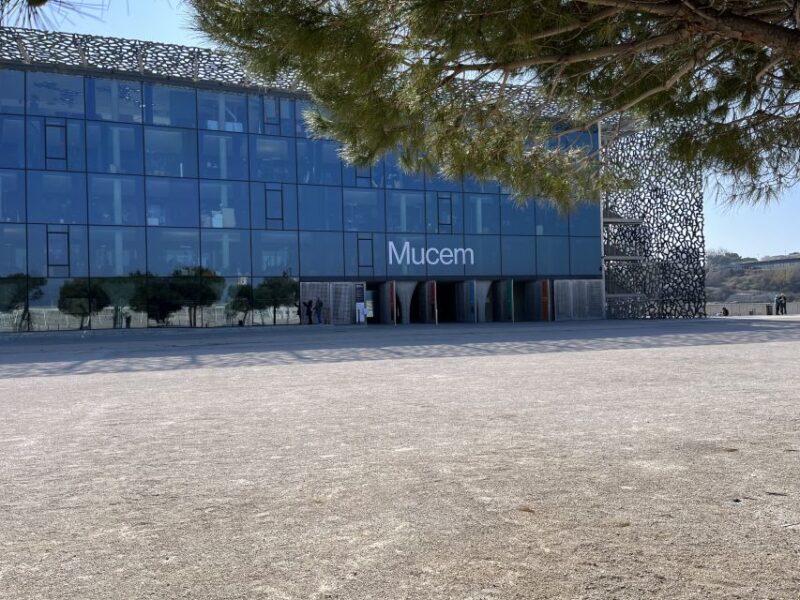Marseille: Half Day E-Bike Tour Sea Front and Food Tasting - Booking