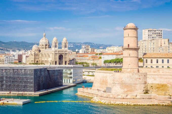 Marseille Old Town Outdoor Escape Game - Learn From an Insider