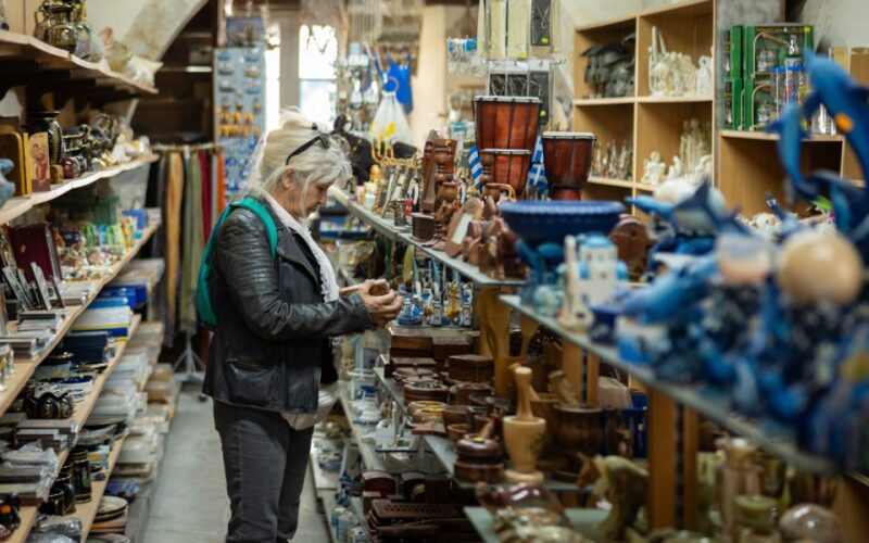 Marseille: Photo Shoot in a Mediterranean City - Capturing Authentic Moments