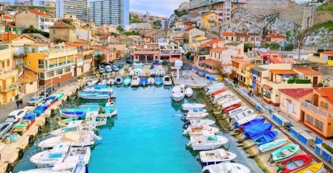 Marseille: Photoshoot Experience - Key Features