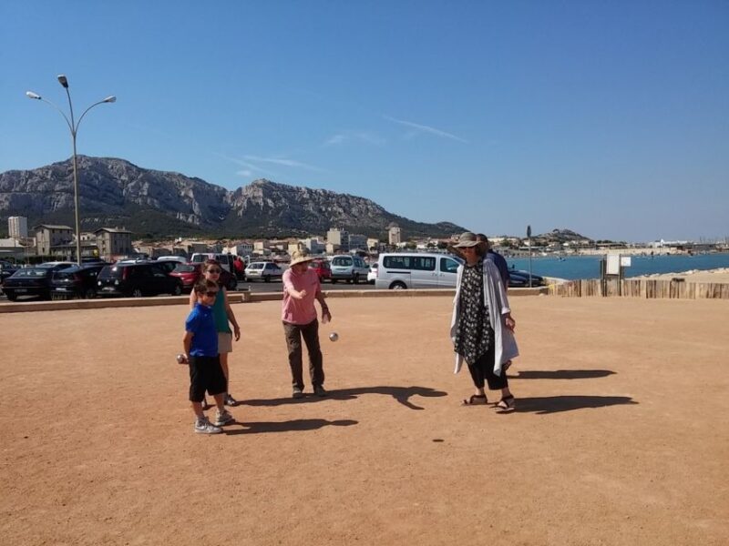 Marseille: Private City Center Walking Tour With Cruise - Walking Tour Highlights