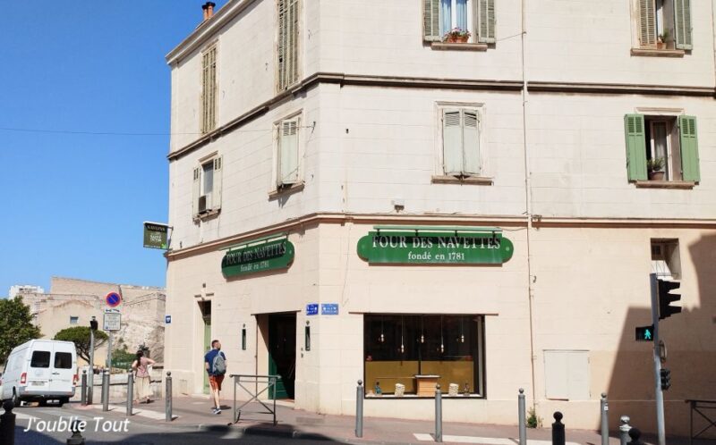 Marseille Seen From the Inside, Local Experiences - Fragrance of Marseilles Identity