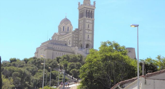 Marseille: Self-guided Like a Local Highlights Day Tour - Insider Tips and Recommendations