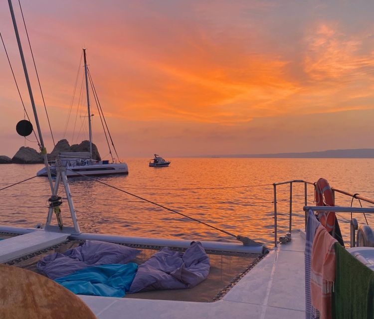 Marseille: Sunset Catamaran Cruise, Dinner & Drinks - Key Points