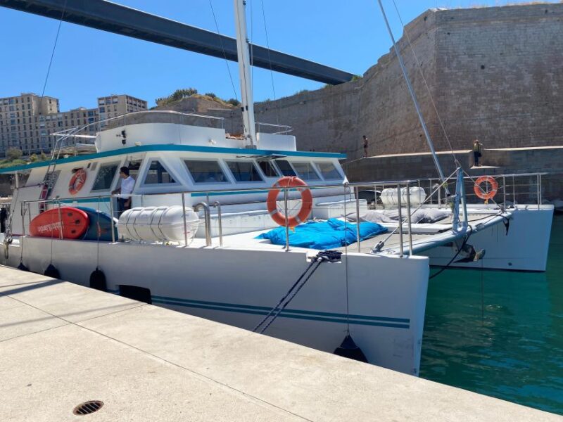 Marseille: Sunset Catamaran Cruise, Dinner & Drinks - Relaxation and Amenities