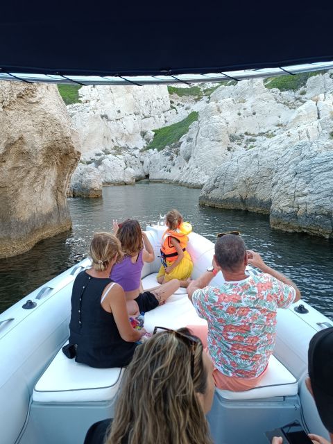 Marseille: Sunset Frioul Archipelago Boat Cruise - Marine Life and Sightseeing