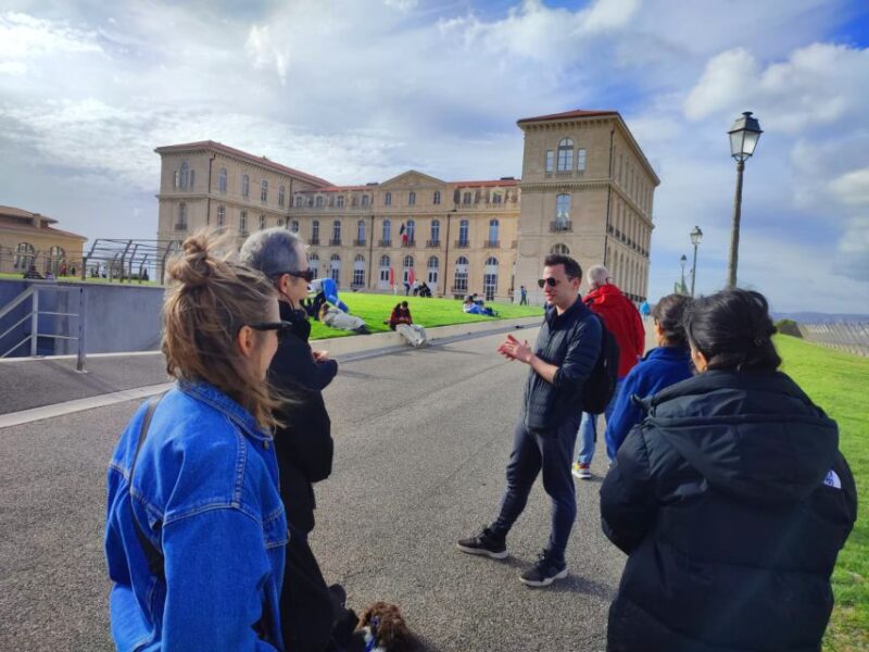 Marseille Tour : Discover the Best of the City in 4 Hours - Discover Vallon Des Auffes and Plage Des Catalans