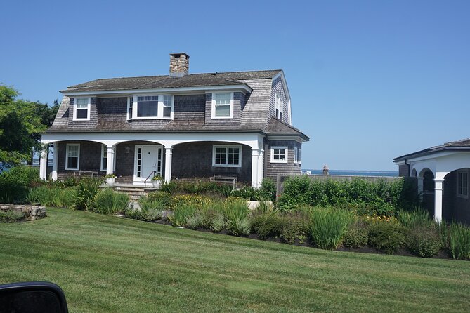 Marthas Vineyard Day Trip With Optional Island Tour From Boston - Accessibility and Group Size