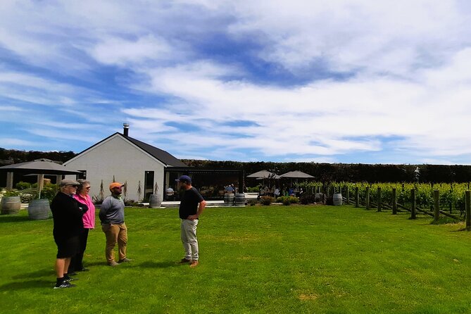 Martinborough Winery and Foodie Tour - Scenic Drive Through Remutaka Ranges