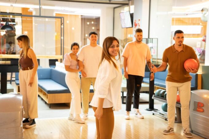 Maspalomas: Bowling Session Entry Ticket at Holiday World - Customer Feedback and Ratings