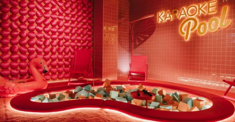 Maspalomas: Holiday World Themed Karaoke Room Rental - Multilingual Song Selection