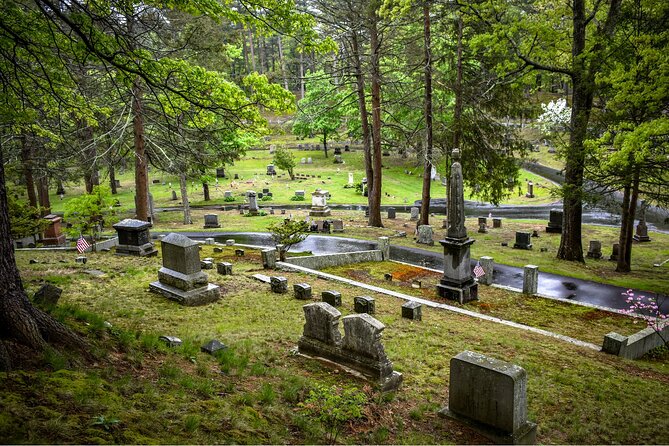 Massachusetts Self-Guided Driving and Walking Tours Bundle - Seamless App Integration and Offline Functionality