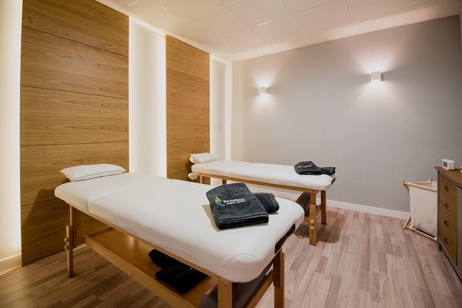 Massage Weekends and Holidays - Availability and Participation