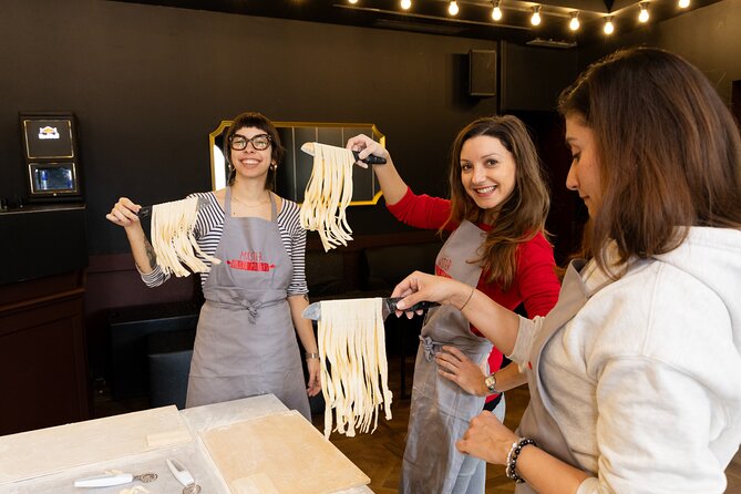 Masterclass: Spritz and Pasta Making Workshop in Rome - Saucing the Pasta Creations