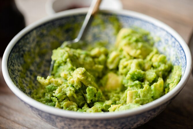 Mastering Shrimp Tacos & Guacamole With Classpop! in Houston - Event Overview