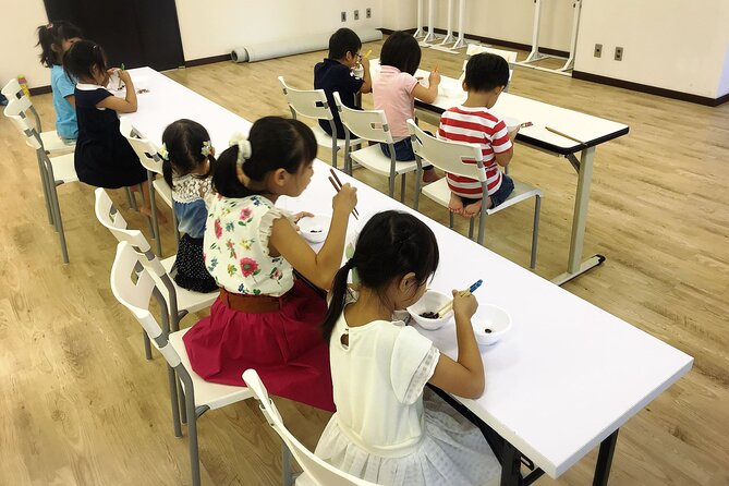 Mastering the Proper Use of Chopsticks in Osaka - Chopstick Handling for Special Occasions