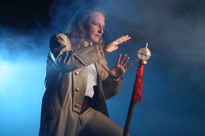 Masters of Magic Show at Las Vegas Magic Theater - Audience Interaction