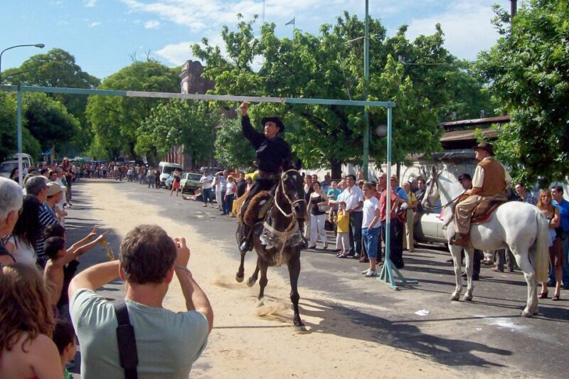 Mataderos Fair Tour in Buenos Aires With Lunch - Transportation and Recommendations