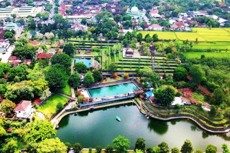 Mataram City Tour - Narmada Park