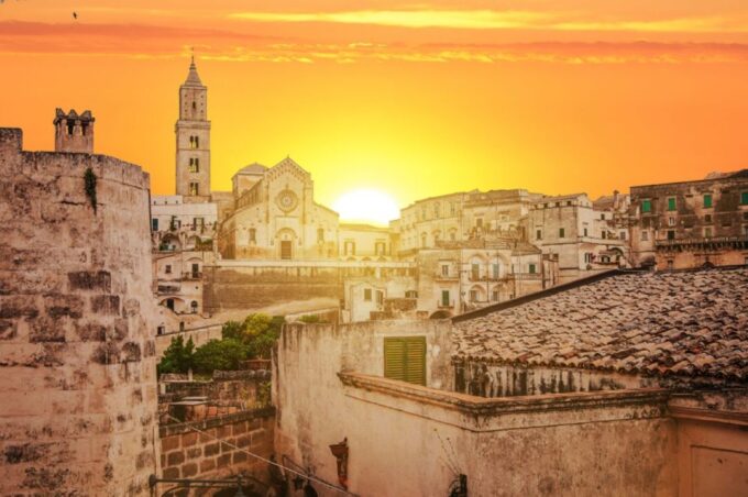 Matera: Complete Guided Walking Tour of the Sassi - Underground Museum and Cave House