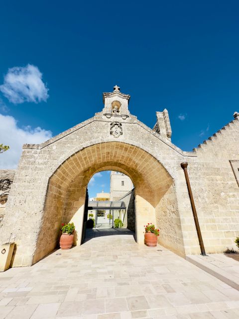 Matera: Cooking in a Historic Masseria. Living Like a Local! - Iconic Italian Dish Preparation
