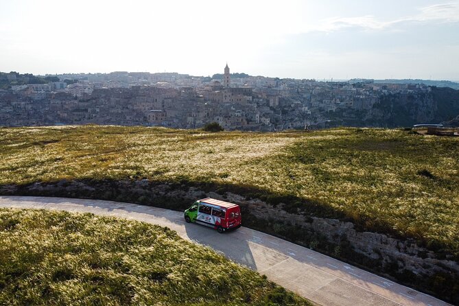 Matera Official Open Bus Tour With Entrance to Casa Grotta - Traveler Feedback on Guides