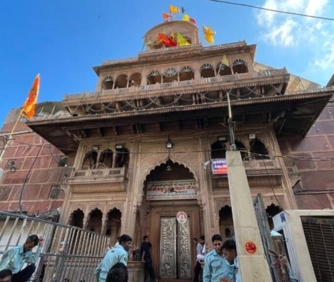 Mathura-Vrindavan Tour Package : From Agra - Pickup and Drop-off Details