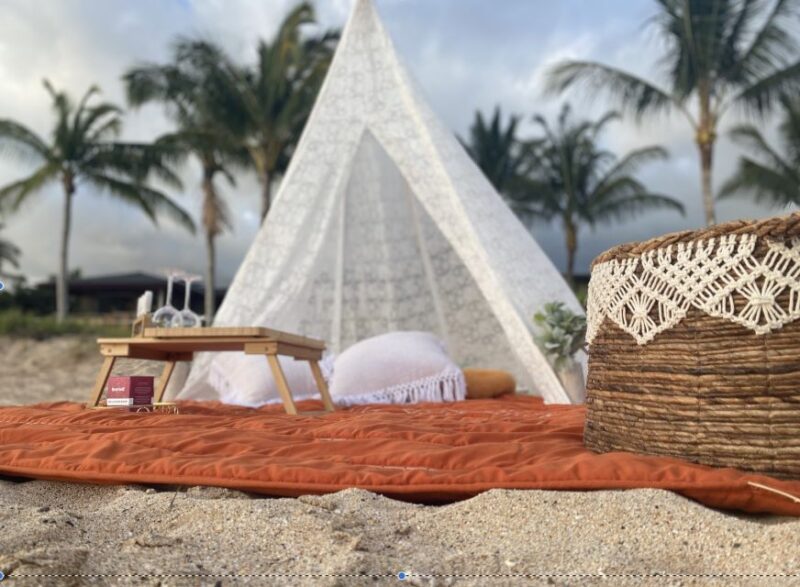 Maui: Charcuterie Board & Sunset at Hidden Beach With Photos - Booking and Cancellation