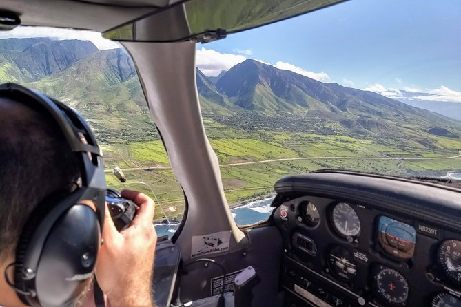 Maui Circle Island-Private-Air Tour: up to 3: Waterfalls & Lava! - Mauis Breathtaking Coastline
