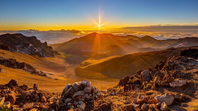 Maui: Haleakala Sunset and Stargazing Tour With Dinner - Language and Pickup/Drop-off