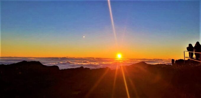 Maui: Haleakala Sunset and Stargazing Tour With Dinner - Important Information