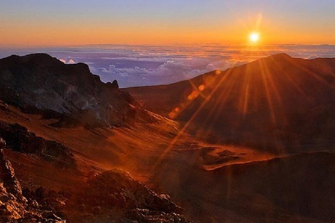 Maui -PRIVATE-VIP- Air Tour: Volcano Crater: Haleakala: (2-5 Max) - Feedback and Reviews