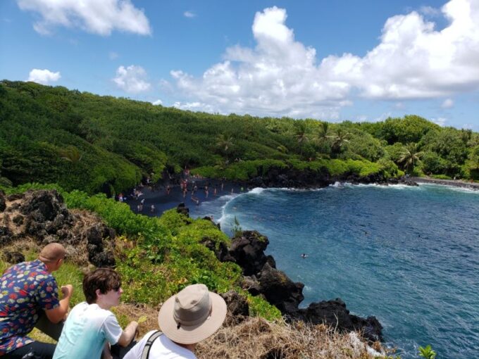 Maui: Road to Hana Adventure With Breakfast & Lunch - Experiencing Scenic Viewpoints and Villages