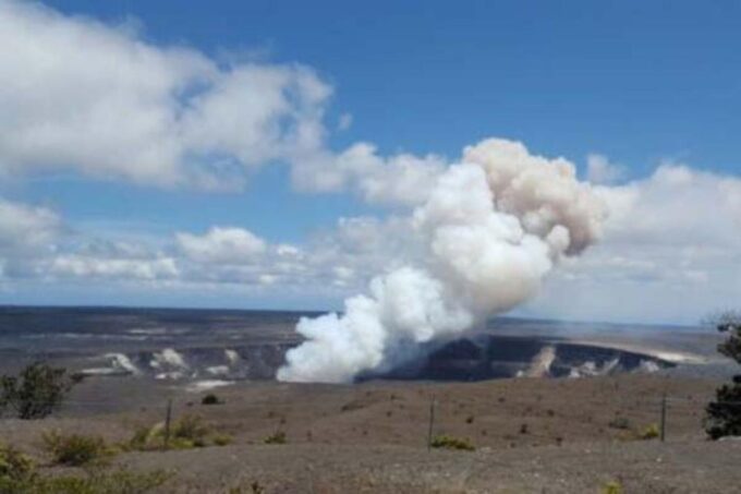 Maui to Big Island: Big Island Volcano Helicopter & Bus Tour - Helicopter Tour