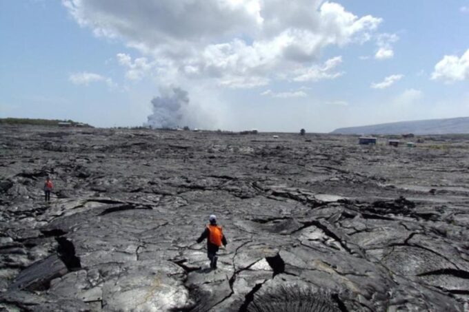 Maui to Big Island: Big Island Volcano Helicopter & Bus Tour - Ground Tour of Volcanoes National Park